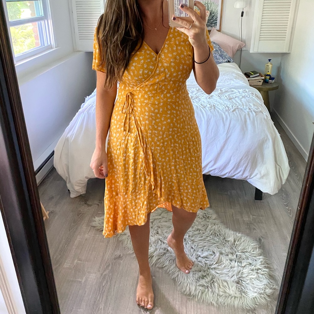 ‼️SOLD‼️Yellow floral high low dress